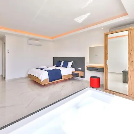 Lighthouse Villa *